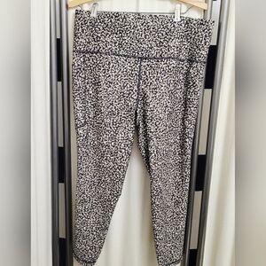 Athleta Salutation Stash Tight Leggings w/Pocket Black, White, Brown XL